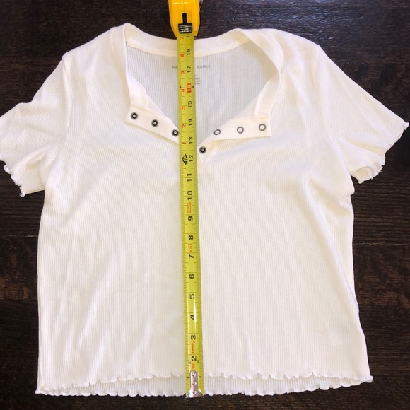 American Eagle cream ribbed tshirt - Picture 3 of 6